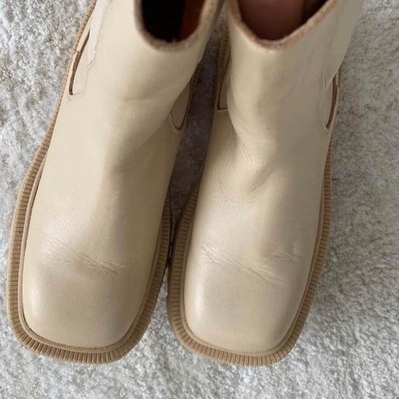 L’intervalle beige leather boots - Picture 3 of 3